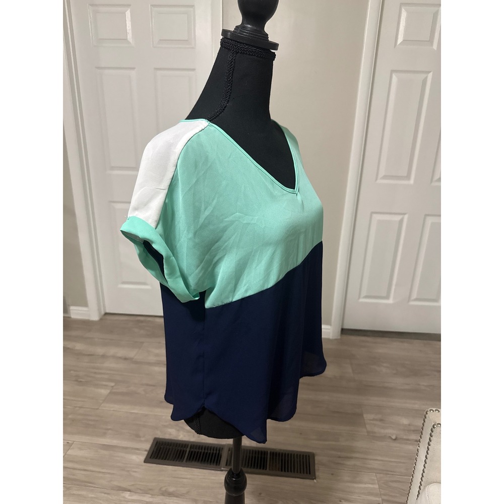 rue21 Womens Mint Green Navy Blue Colorblock V-Neck Chiffon Blouse Small - Picture 2 of 6